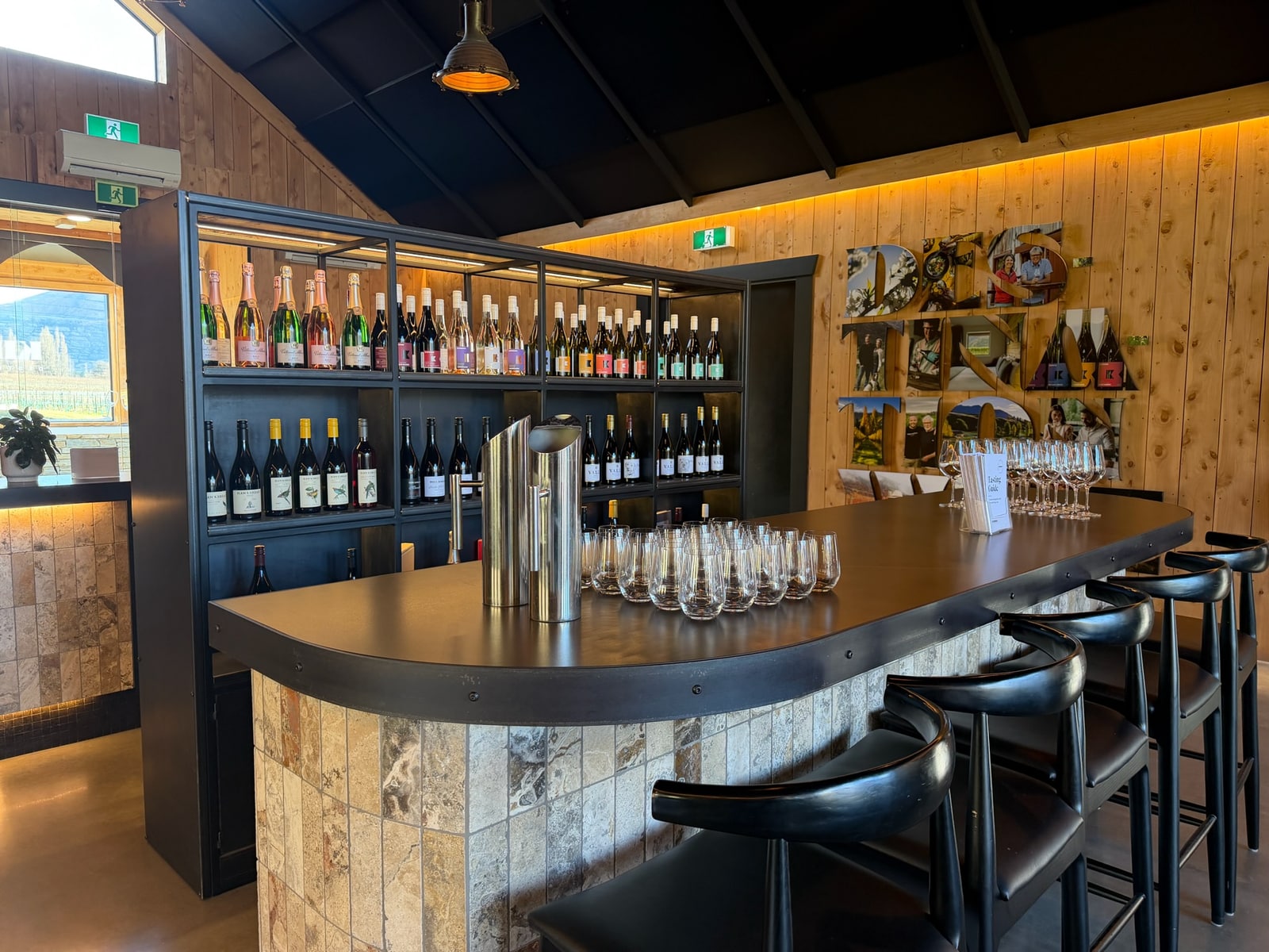 Kinross wine tasting room